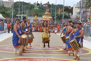 Celebrations స్వర్ణరథంపై దేవదేవుడు శ్రీ వేంకటాద్రీశుడు