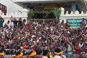 Celebrations Hanumantha Vahanam Enthralls Devotees_ హనుమంత వాహనంపై కోదండ రామునిగా శ్రీ మలయప్పస్వామి